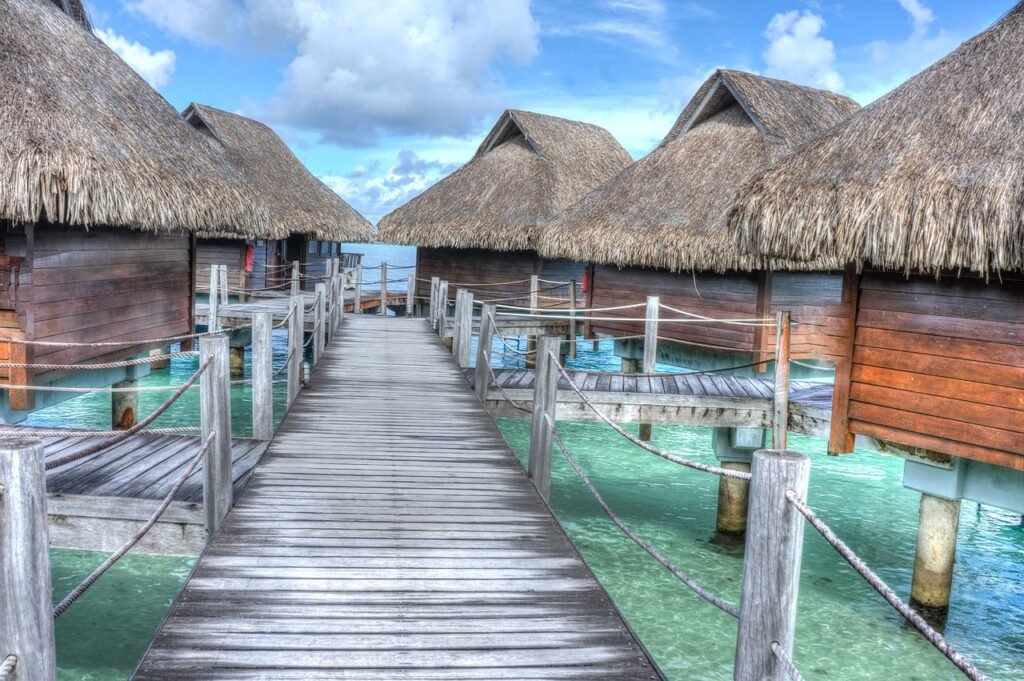 How To Find The Most Romantic Honeymoon Resorts In Bora Bora