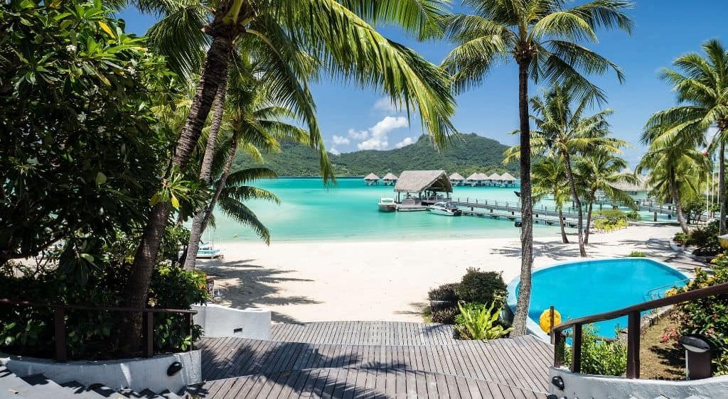 10 Tips For Booking Last-Minute Accommodations In Bora Bora